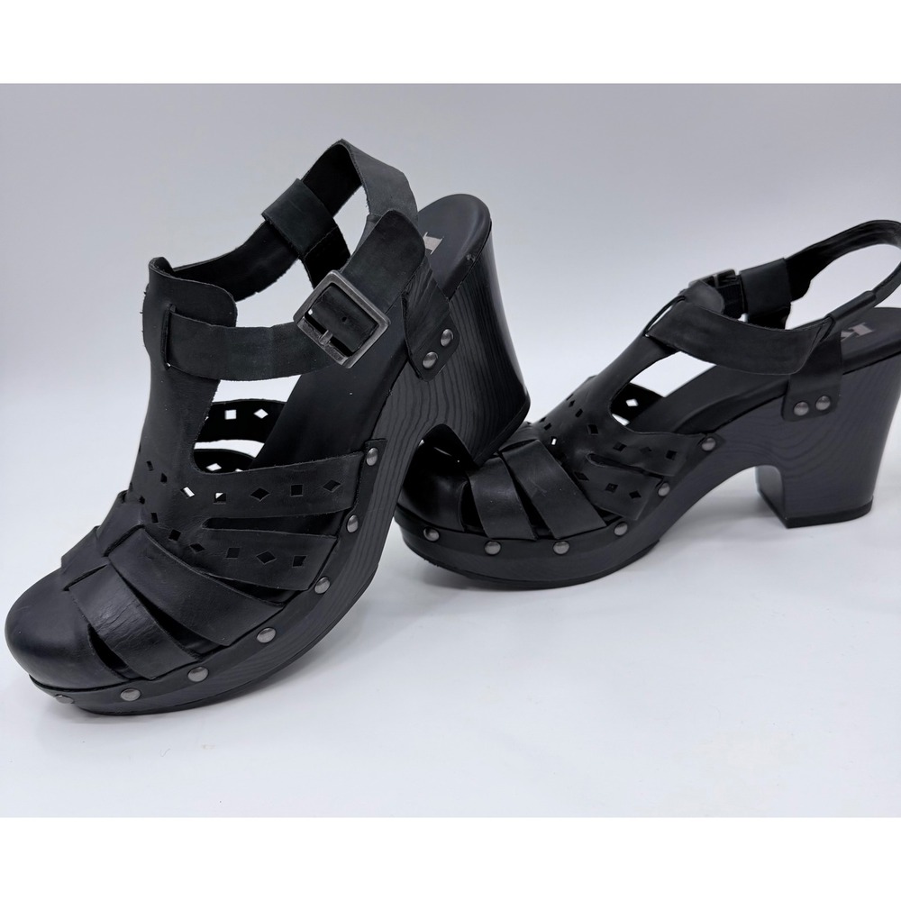 Korks Platform Sandals Womens 8 Black Leather Studded Wood Heel